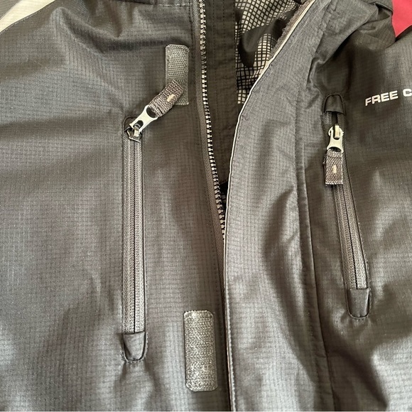 Boys Free Country XL Ski Jacket - Picture 6 of 9